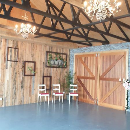 Accommodation At Lakeside Oamaru Exterior foto